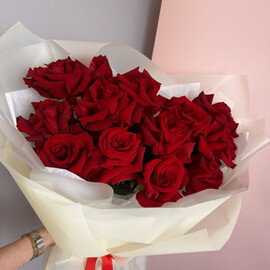 Buket iz krasnih roz