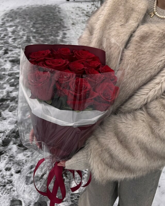 Mono buket iz krasnih roz, mono buket iz krasnih roz