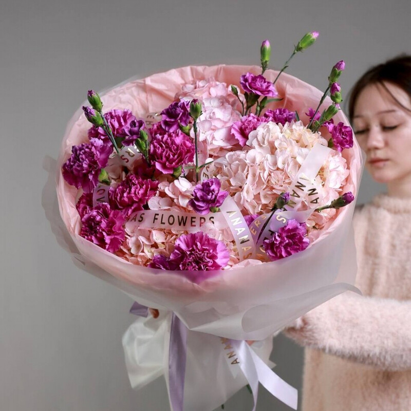 Duobuket s gortenziej i diantusami, standart