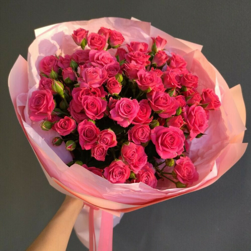 Monobuket iz kustovoj rozi, standart