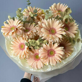 Monobuket iz gerber s evkaliptom