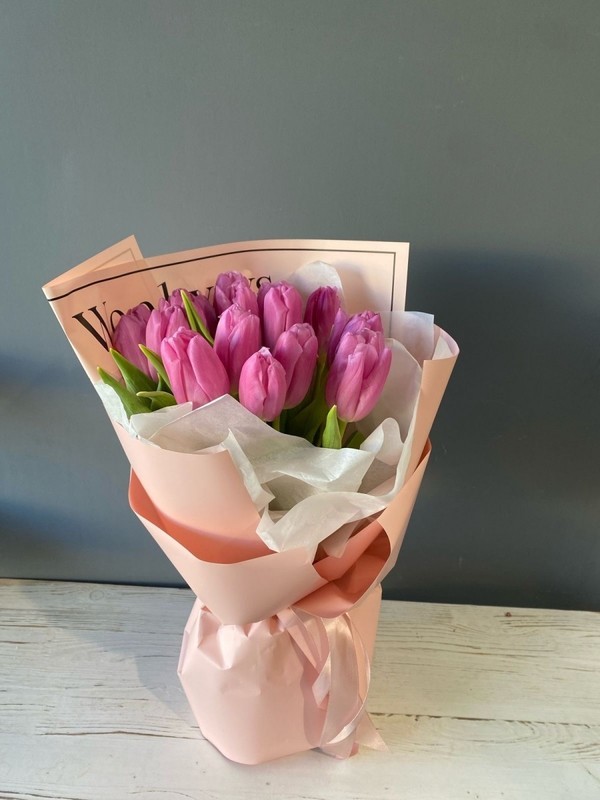 Букет из 15 розовых тюльпанов, стандартный