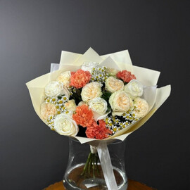 Trogatel_nij avtorskij buket miks tcvetov na den_ materi