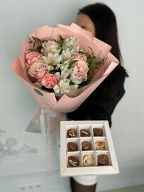Kombo Buket nezhnij i korobka konfet