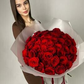 Buket iz 51 krasnoj rozi