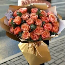 Букет с пионовидными розами