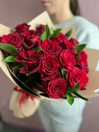 Buket iz krasnih roz