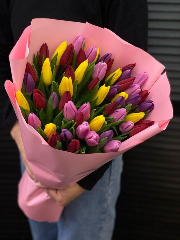 Buket iz 51 tyul_pana v oformlenii, buket iz 51 tyul_pana v oformlenii