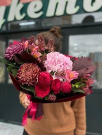 Осенний букет в бордово-коричневой гамме