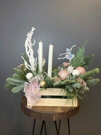 Novogodnyaya kompozitciya so svechami