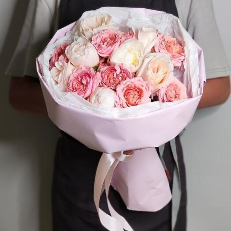 Ванильный букет из роз и пионов, standart