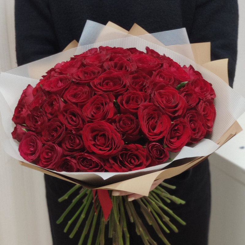 Красная кенийская роза 51 шт., standart