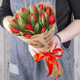 Красные Тюльпаны