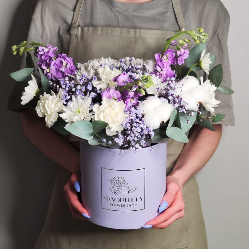 Box with fragrant matthiola and chrysanthemum, standart