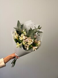 Букет из альстромерии  «Валькирия»