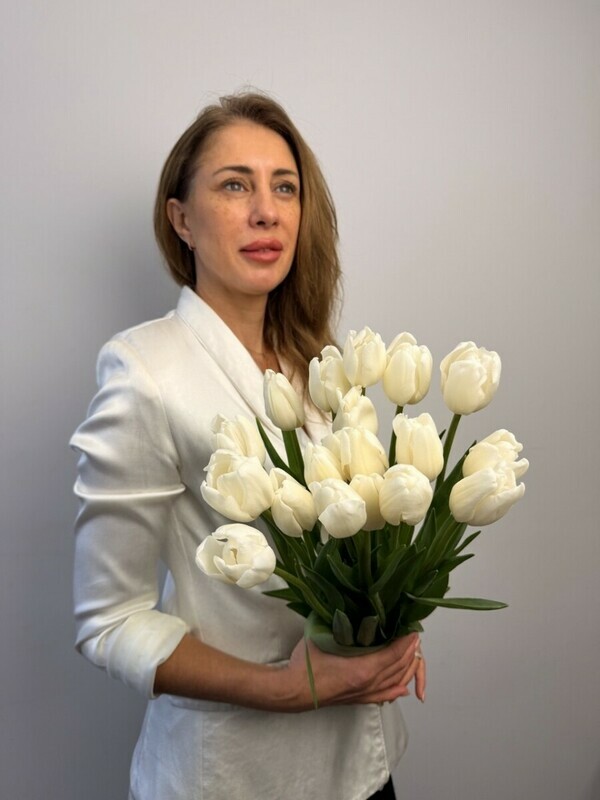 Букет из 19 белых тюльпанов, тюльпан 19 шт