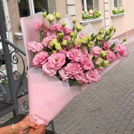 Букет из эустомы «Бархат»