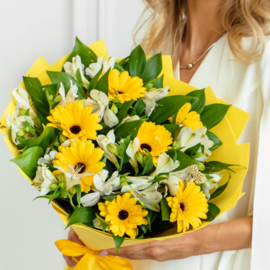 Букет из альстромерии и Гербер