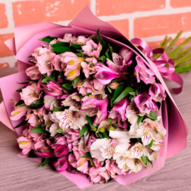 Букет из альстромерий