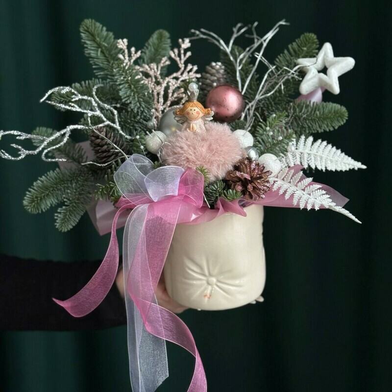 Novogodnyaya kompozitciya s printcessoj, standart