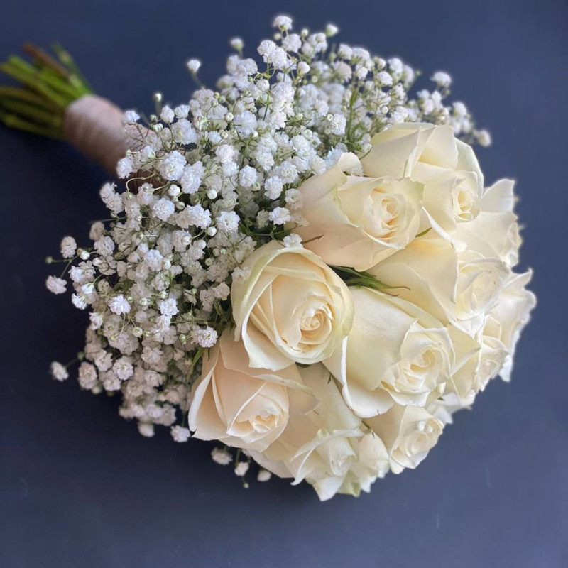 Bridal bouquet of roses with gypsophila, standart