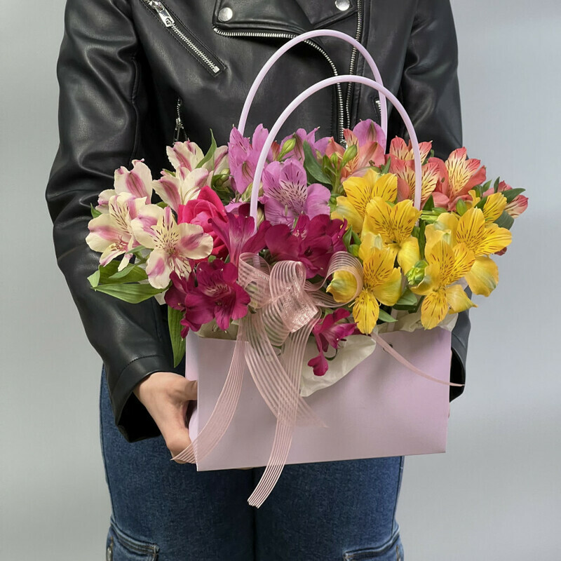 Paket s tcvetami: pishnij paket, standart