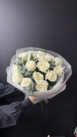 Букет белых роз 