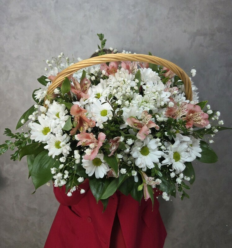 Цветы в корзине на 8 марта №2, стандартный