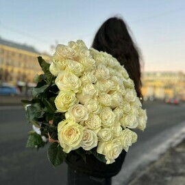 Букет из 51 белой розы 60 см
