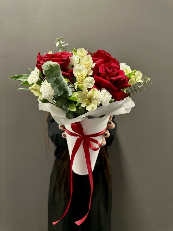 Композиция в тубусе "Нежный поцелуй", композиция в тубусе "нежный поцелуй"