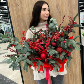 Podarok ot Santi so svechkami i girlyandoj