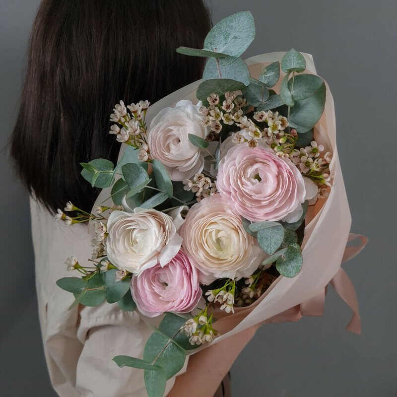 Nezhnie ranunkulyusi, standart