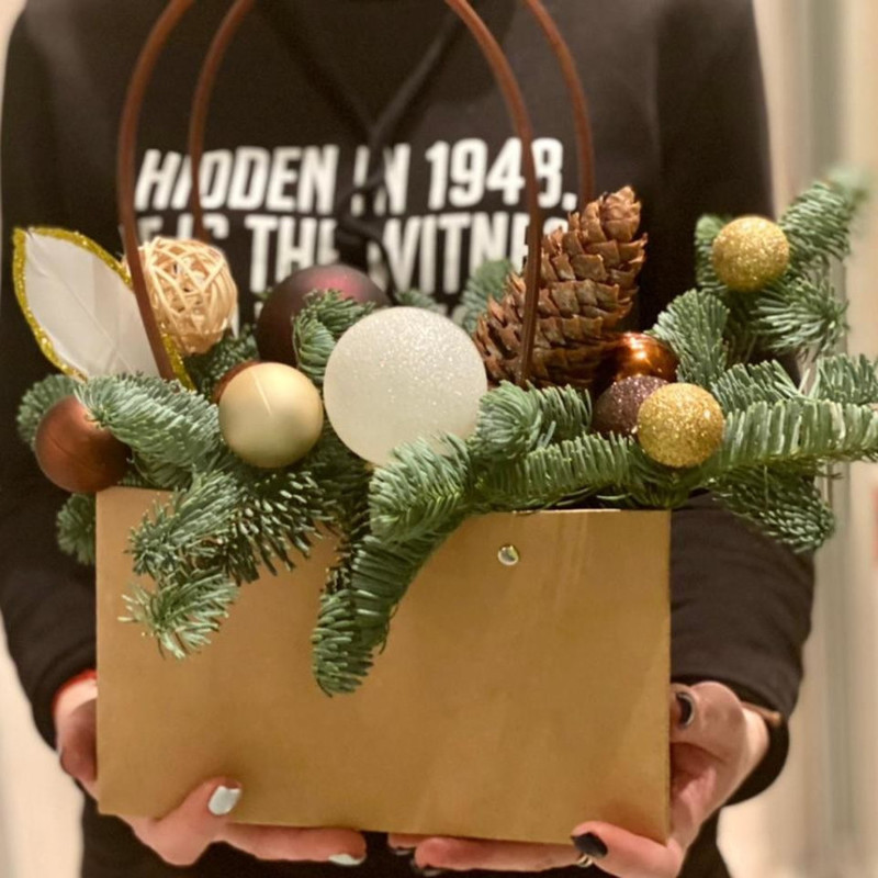 Hvojnie lapi v sumochke kraft, standart