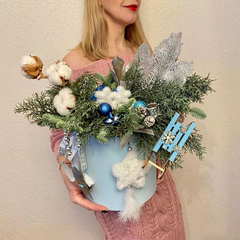 Большая шляпная коробка с новогодним декором, стандартный