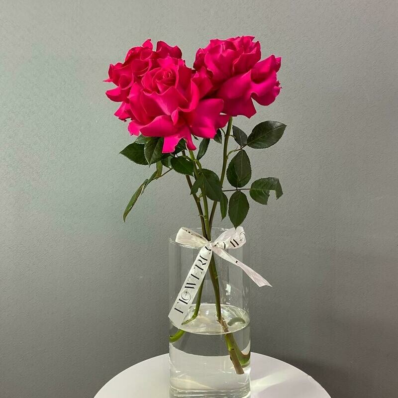 Букет из 3 малиновых французских роз, стандартный