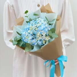 Buket iz Sinej Gortenzii