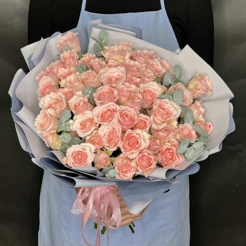 Rozovie Kustovie Rozi, 15 roz