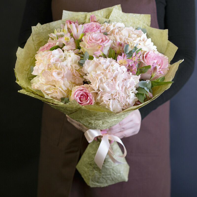 Rozovie Gryozi, standart