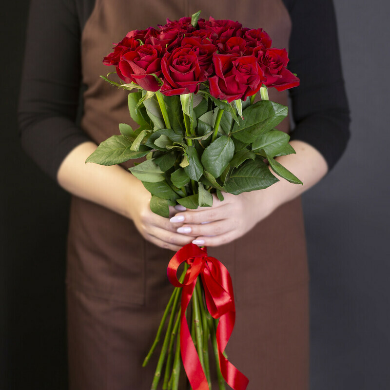 Розы Красный Бархат, 15 роз