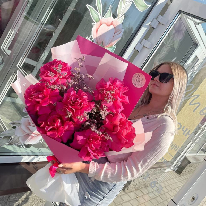 малиновые кружевные розы, стандартный