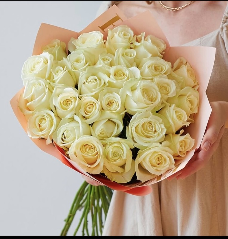 Buket belih roz, 31 belaya roza