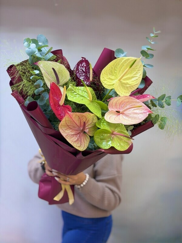 Букет из Антуриумов микс , стандартный