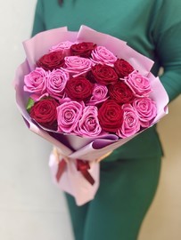 Букет из роз 19 штук