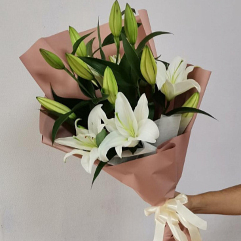 Букет из трех лилий , стандартный