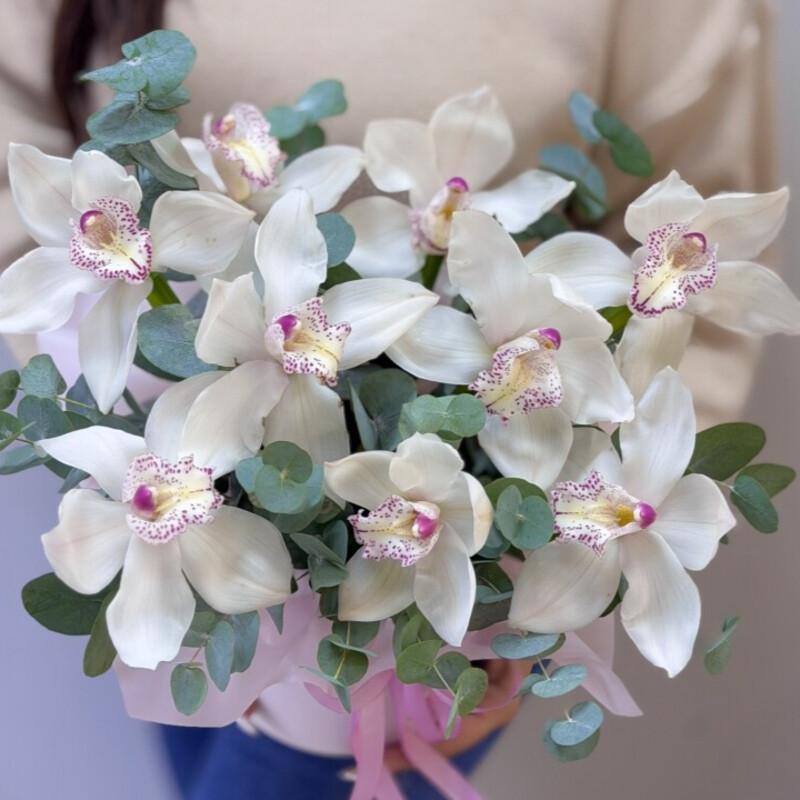 Коробка из белых орхидей, стандартный