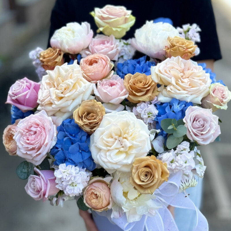 Коробка с ароматными розами, стандартный