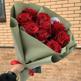 Букет из 9 красных роз