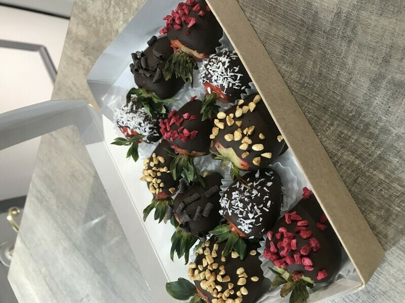 Набор из 11 клубничек, стандартный