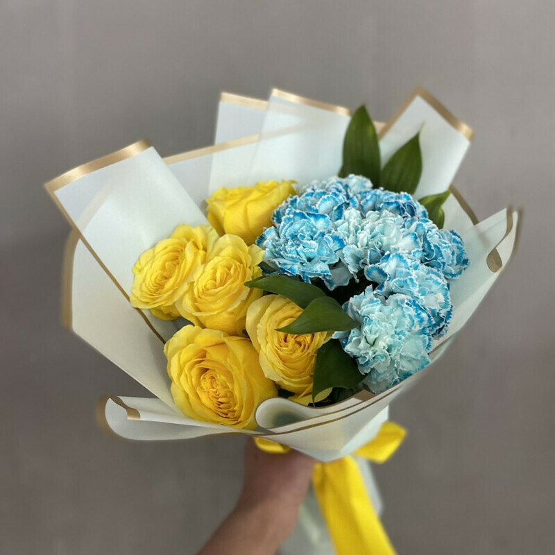 Розы и диантусы, стандартный