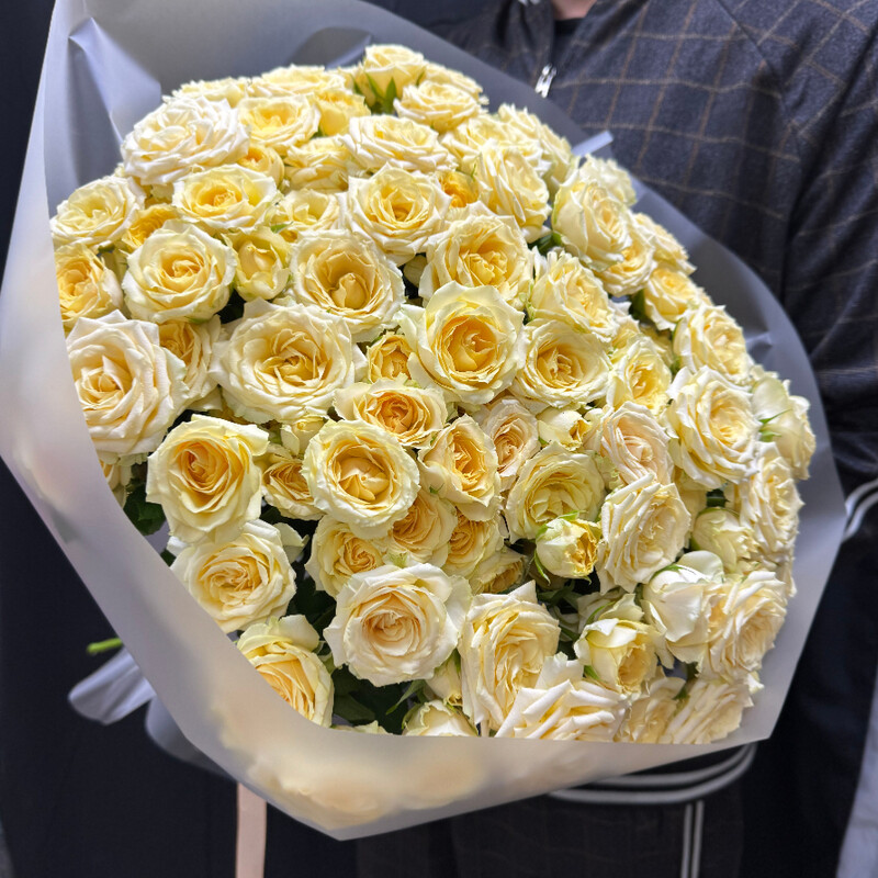 Buket iz 25 kustovih roz, premium